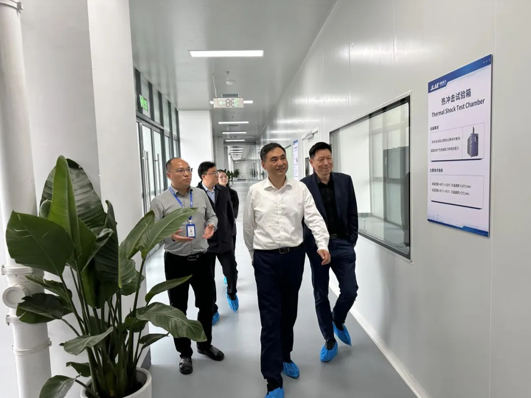 岳阳产投集团董事长江鑫调研星空XK电子